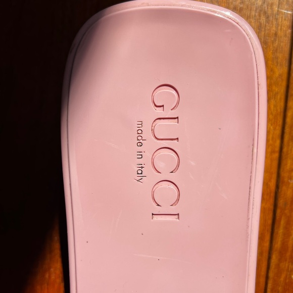 GUCCI Rubber Slides - Picture 11 of 16